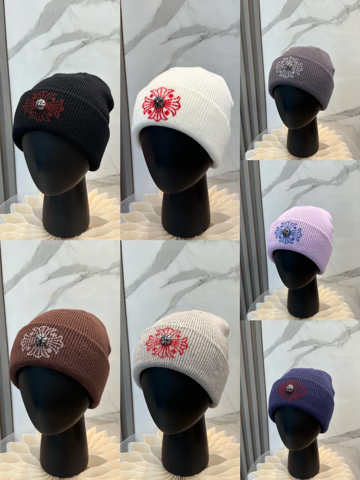 P66 🤍Chrome hearts new autumn and winter embroidered cross knitted hat🧶 One of the must-have hats in autumn and winter~ It really looks good on whoever wears it~, it is also a perfect match in black and white and gray in autumn~